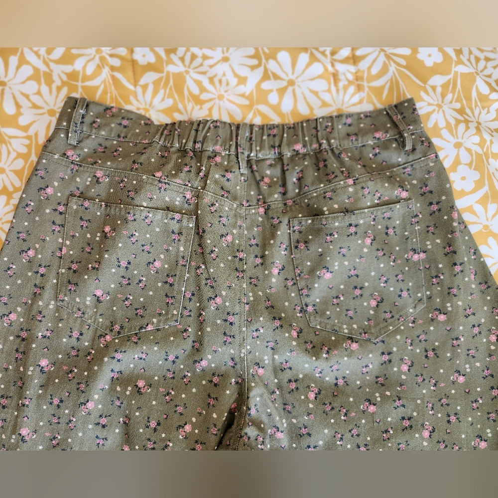 DAVI & DANI Olive Floral Wide Leg Pants - Picture 7 of 13